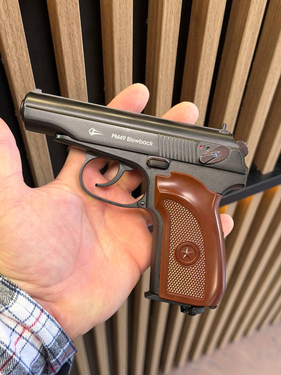 Пневматический пистолет Borner PM49 Blowback cal.4.5mm (Б\У)