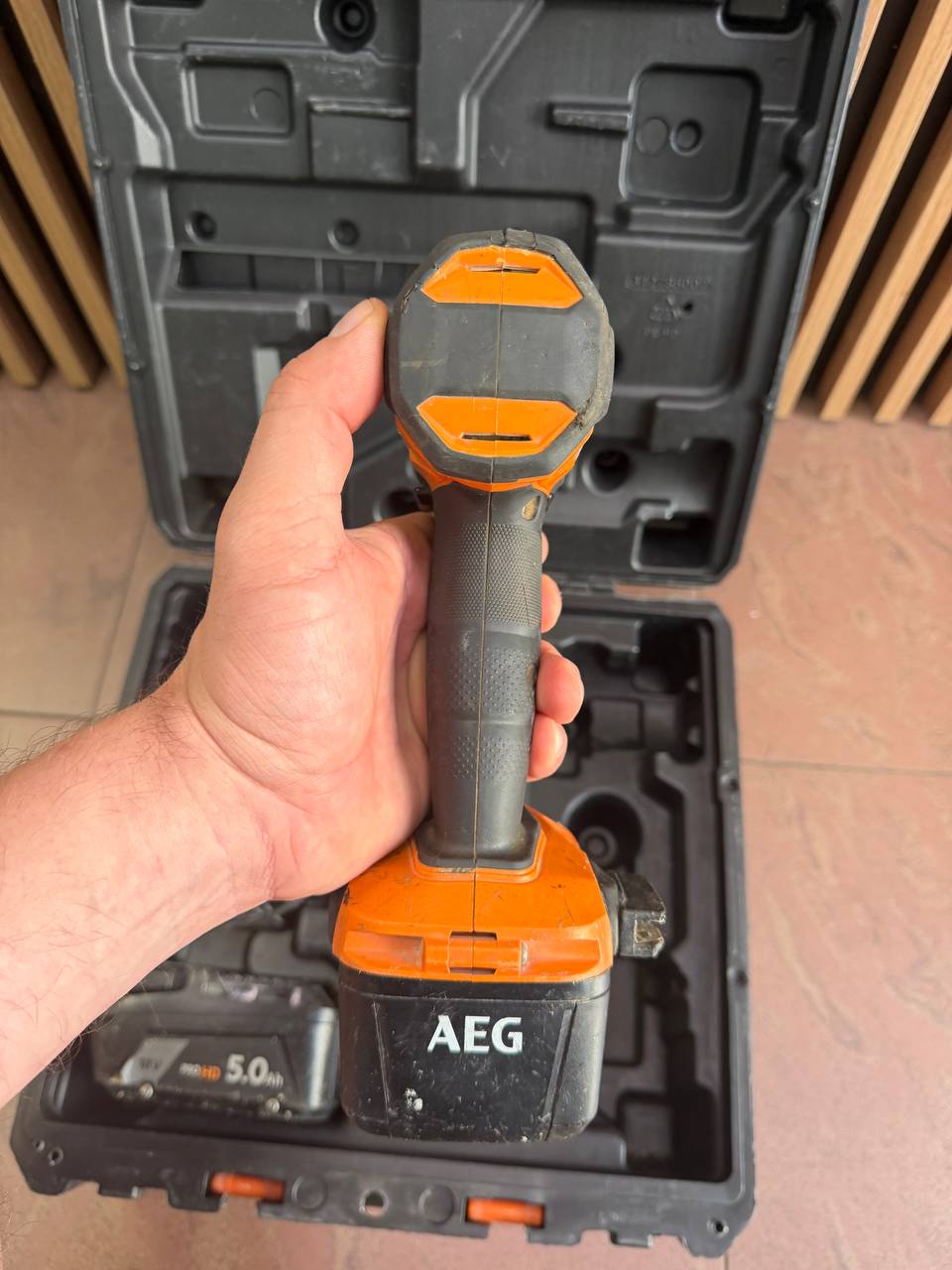 Дрель-шуруповерт AEG BS18G4-202C 18V + 2 АКБ 5Ah + З\У + кейс (Б\У)