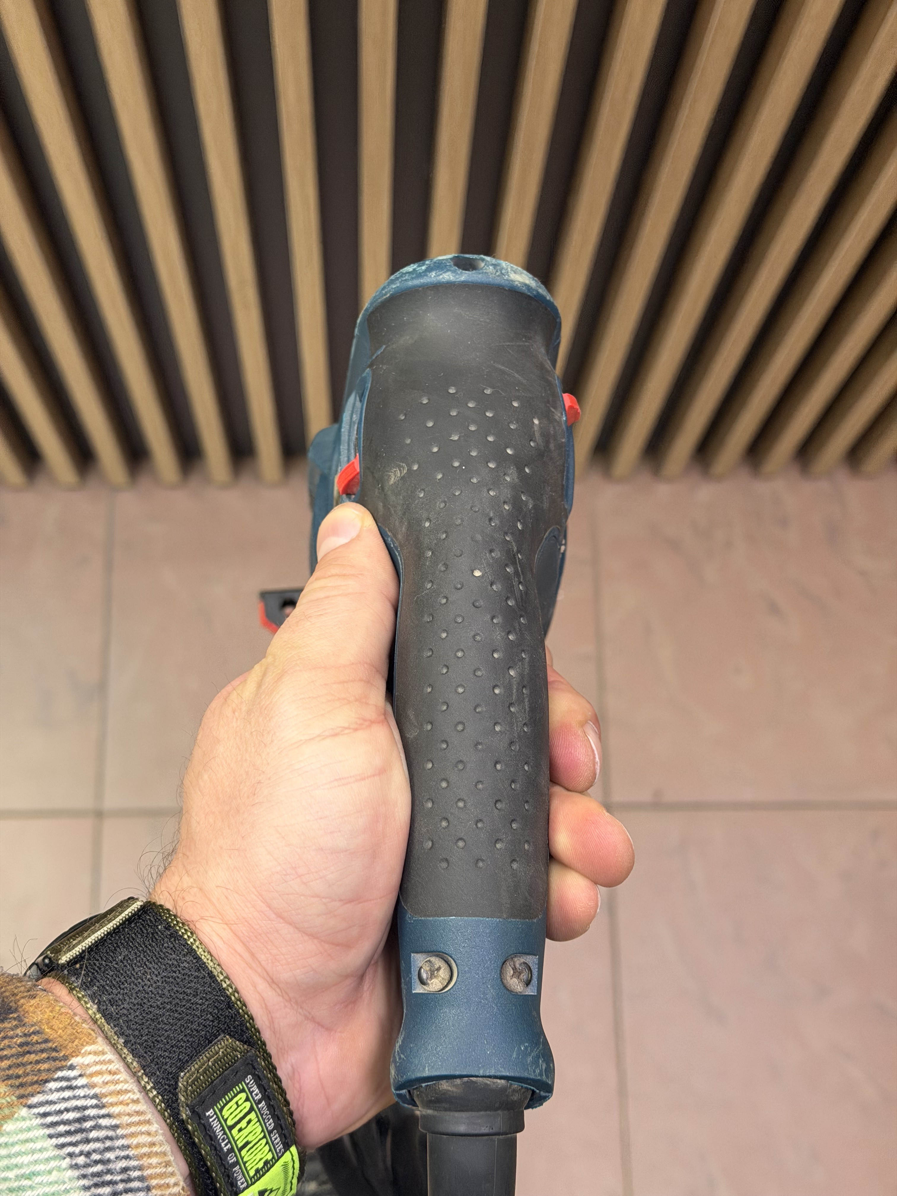 Сетевой перфоратор Remtools 26MM 1050W 900r/min (Б\У)