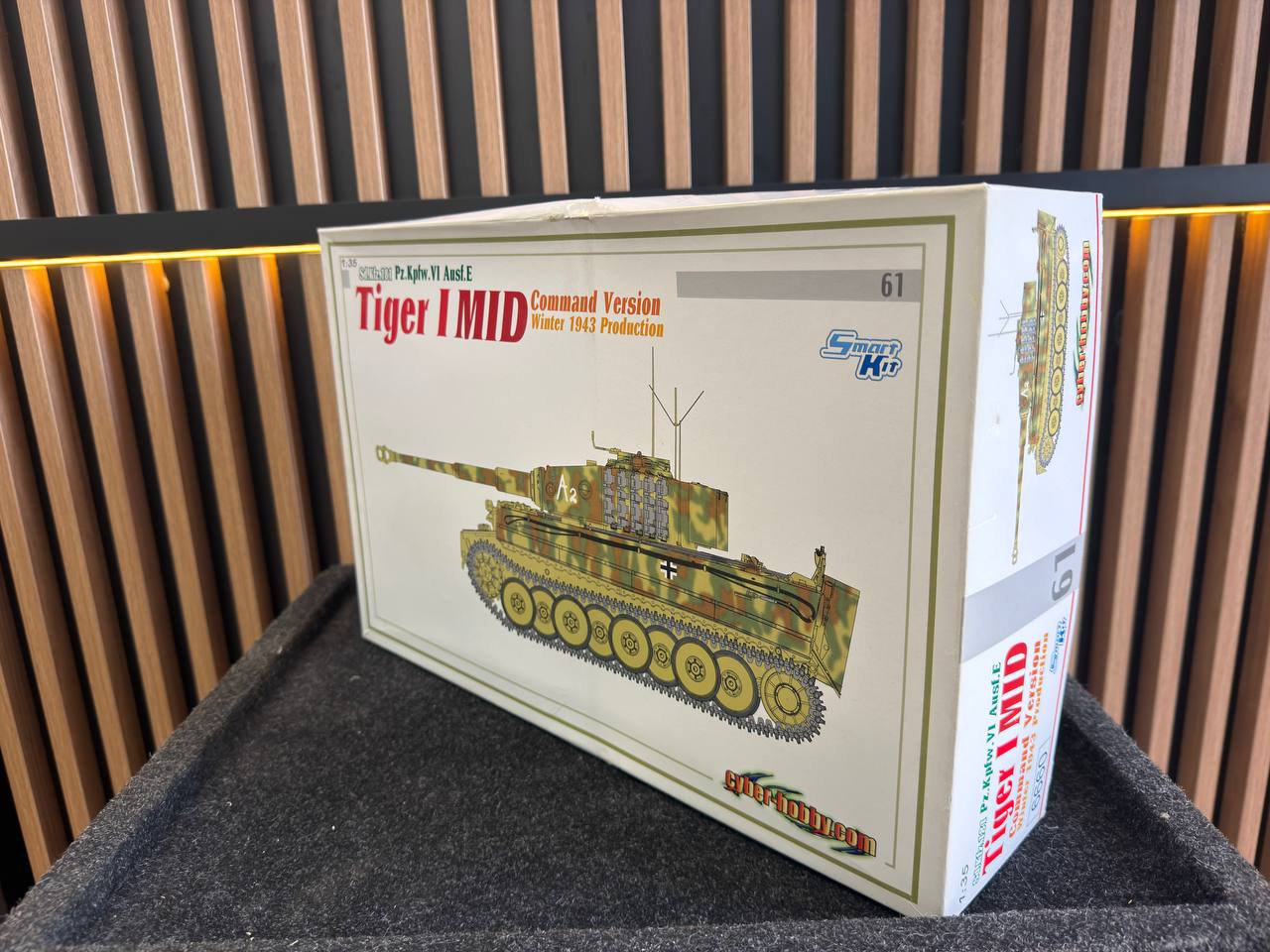 Модель для сборки 1:35 Tiger I MID (Dragon) (Новый)