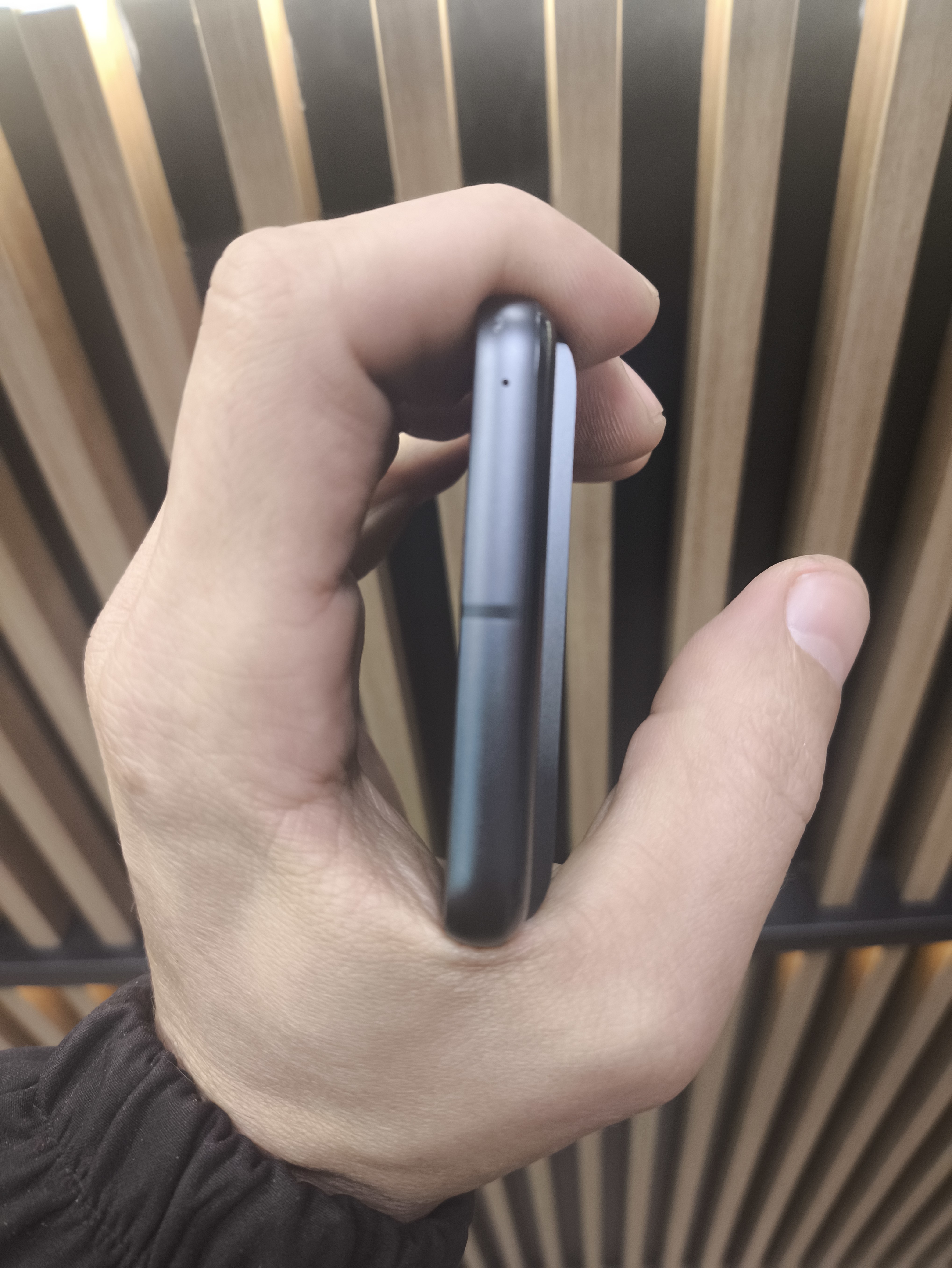Телефон Google Pixel 8 8/128 черный (Б\У)