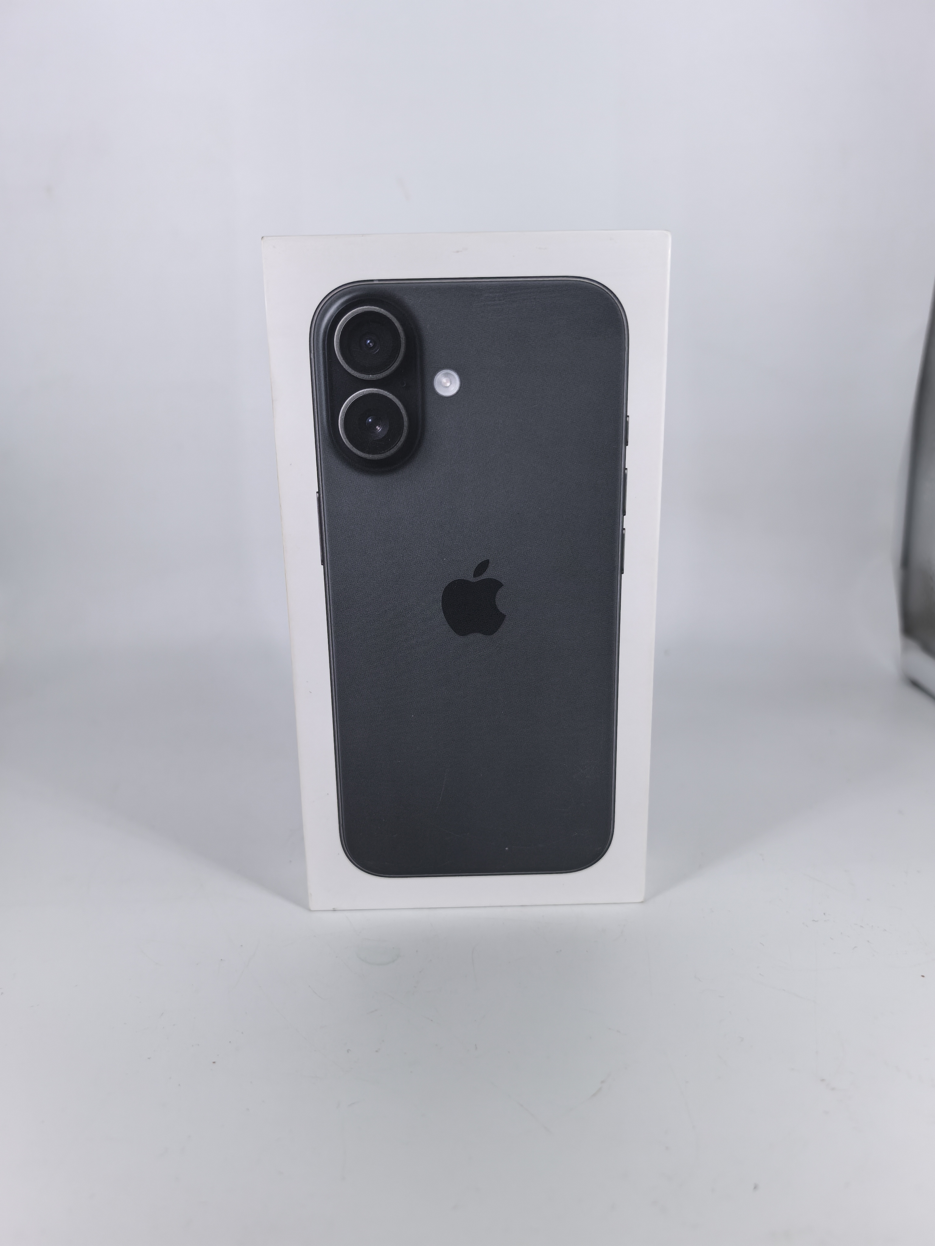 Телефон iPhone 17 8/256 eSim черный (Новый)
