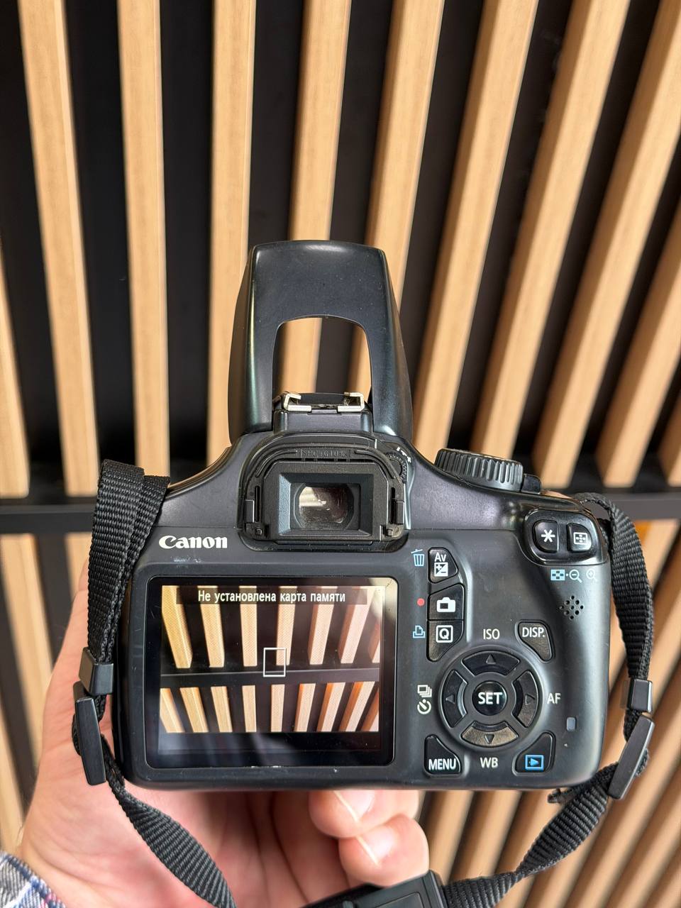 Зеркальный фотоаппарат Canon EOS 1100D Kit EF-S 18-55 mm f/3.5-5.6 III, черный (Б/У)