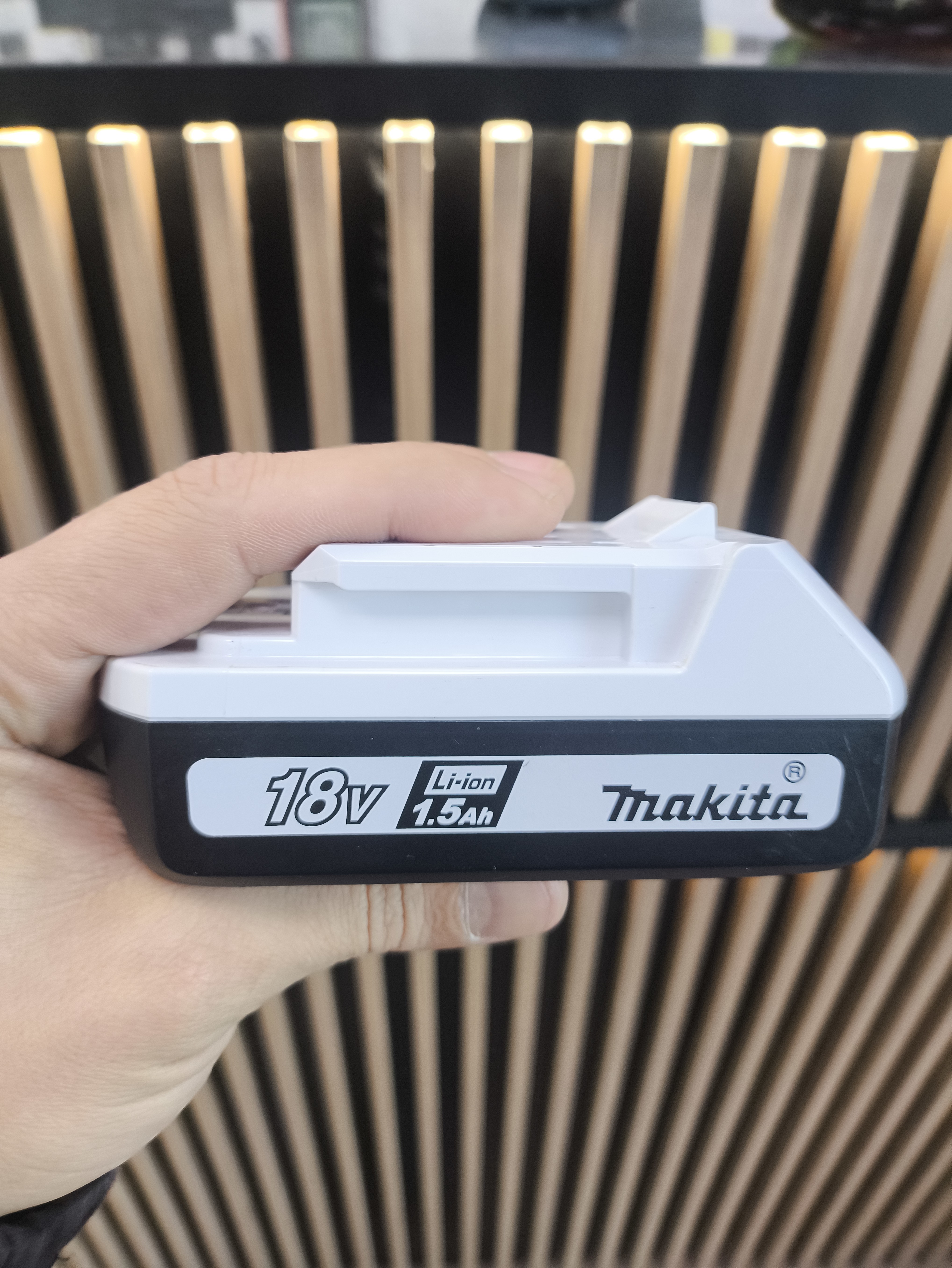 Дрель-шуруповерт Makita аккумулятор G-серия 18V, DF488D (Б\У)
