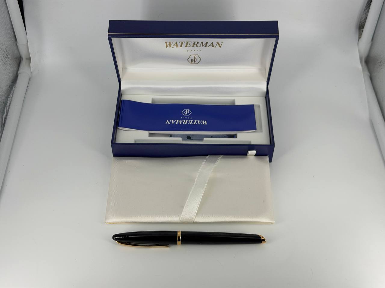 Перьевая ручка Waterman Carene, цвет: Black GT, перо: F (Б/У)