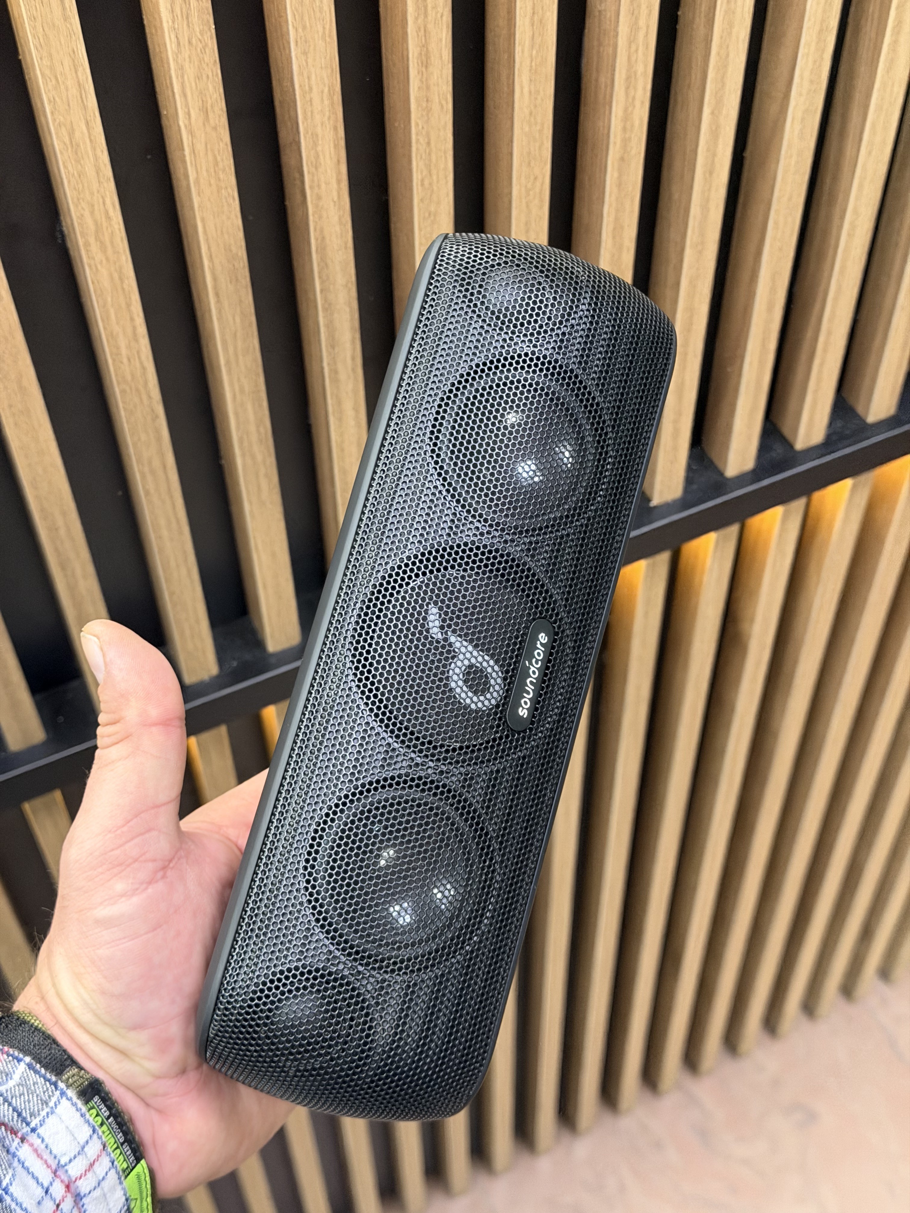 Портативная колонка Anker Soundcore Motion Plus черная (Б\У)