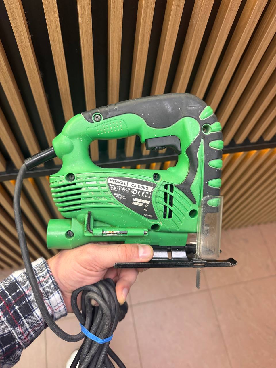 Лобзик Hitachi CJ65V3, зеленый, 400Вт, 3000х/мин, подключение к пылесосу