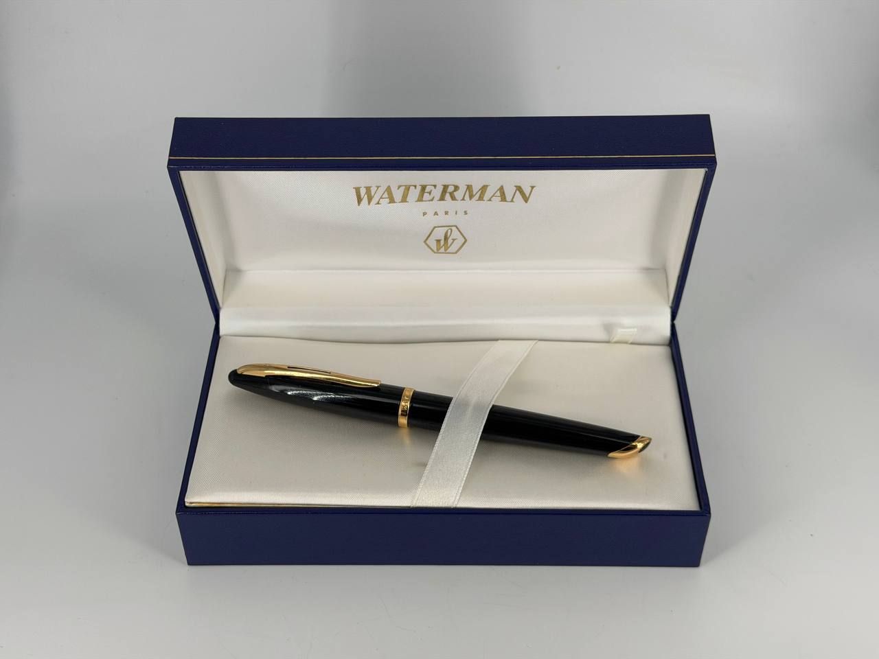 Перьевая ручка Waterman Carene, цвет: Black GT, перо: F (Б/У)
