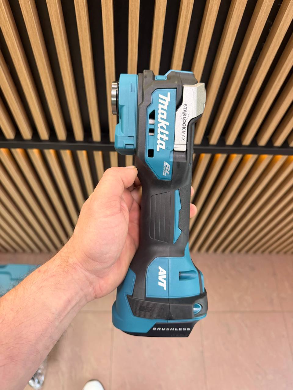 Реноватор аккумуляторный 18В Makita DTM52 (Новый)