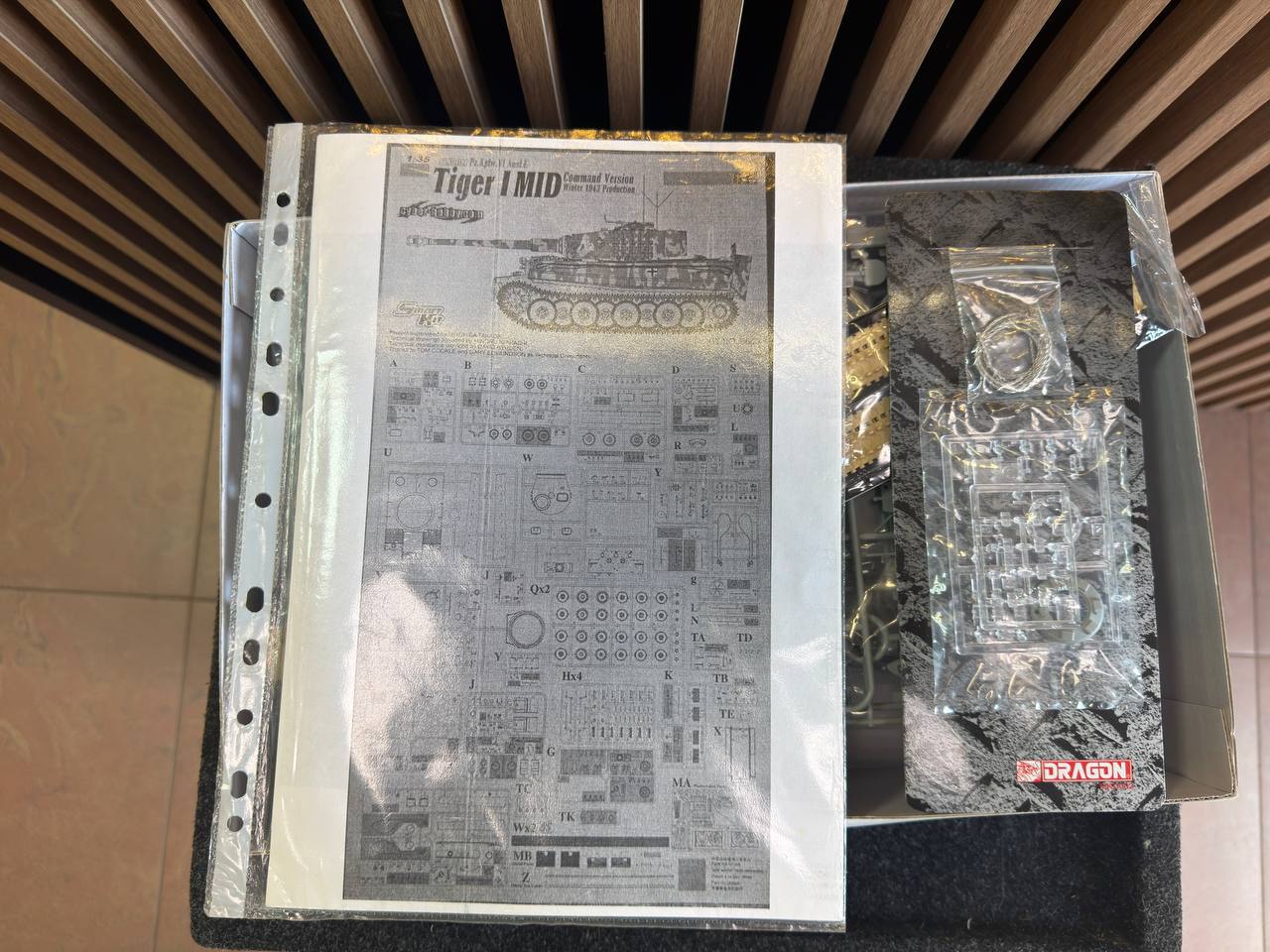Модель для сборки 1:35 Tiger I MID (Dragon) (Новый)