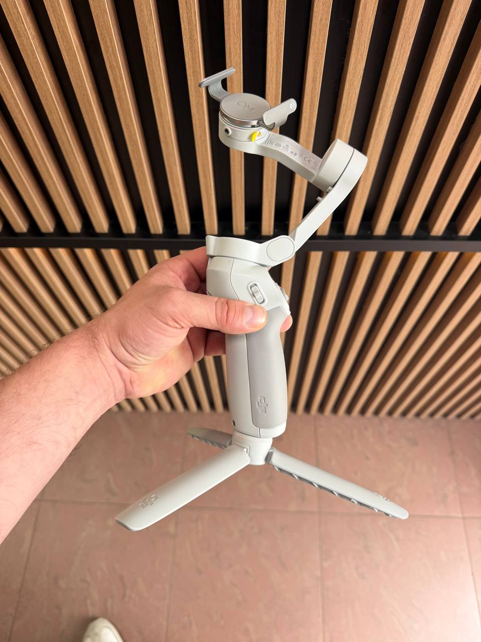 Стабилизатор DJI Osmo Mobile SE для телефона (Б\У)