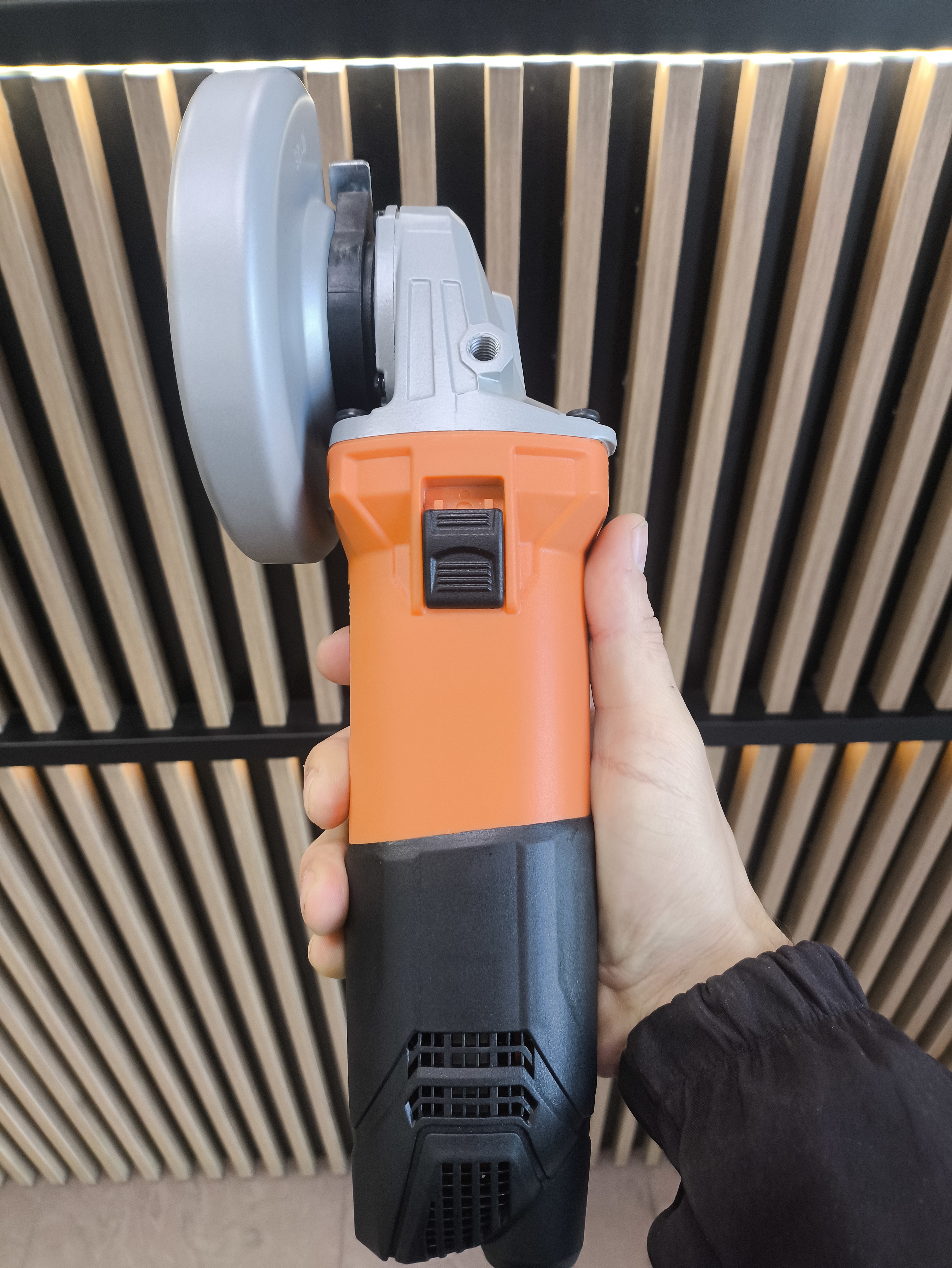 Угловая шлифовальная машина AEG WS 10-125 1000W (Новая)