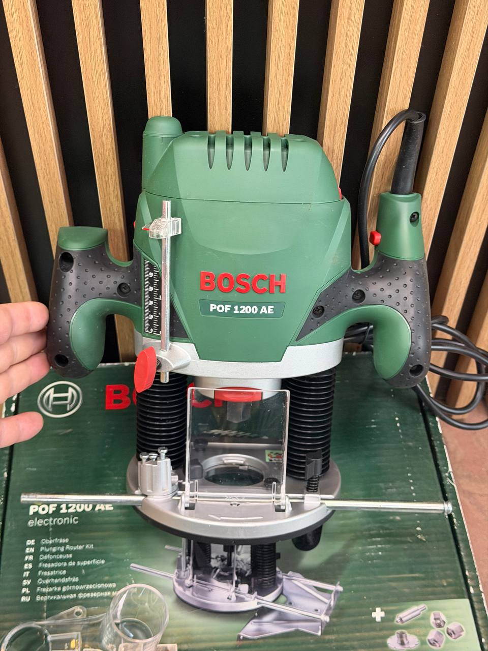 Вертикальная фрезерная машина Bosch POF 1200 AE 0.603.26A.100 (Новый)
