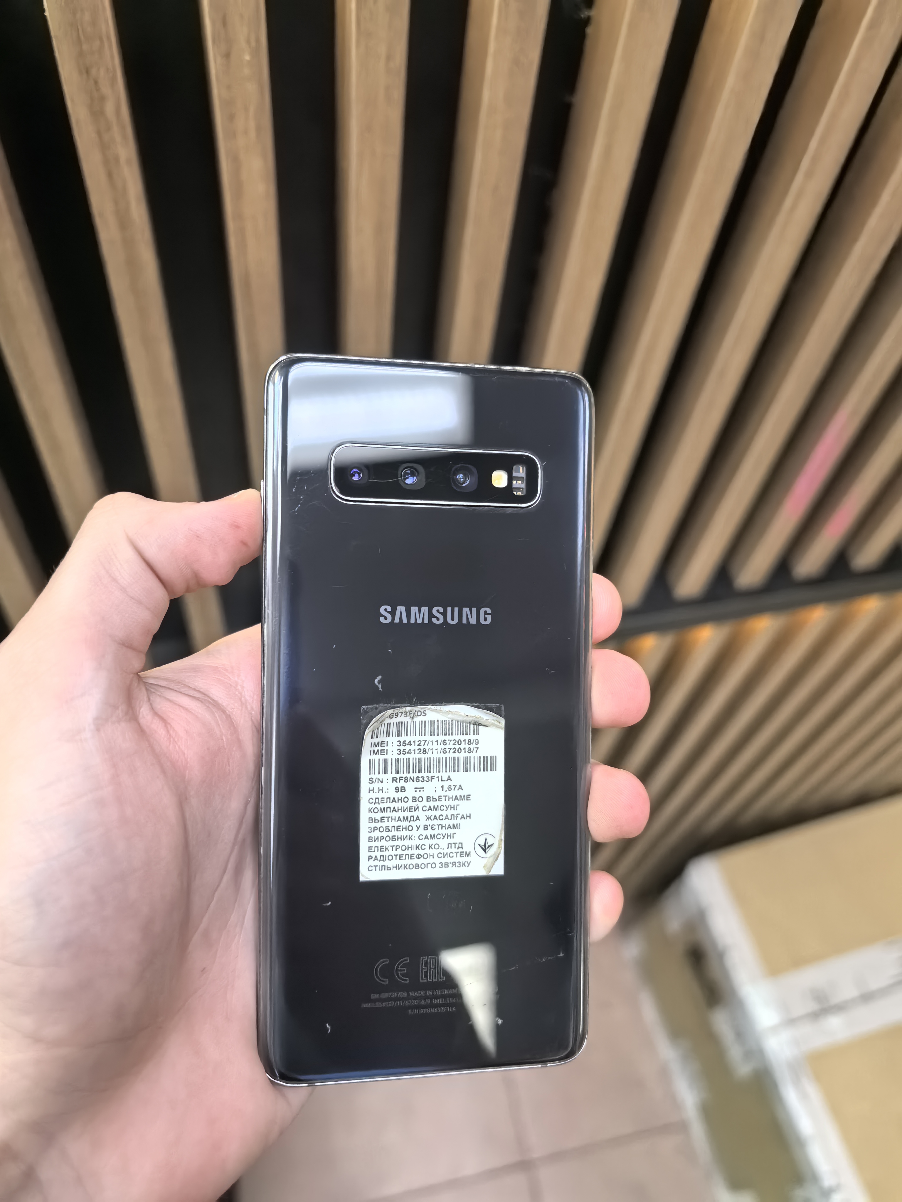 Телефон Galaxy S10 8/128 (Б\У)