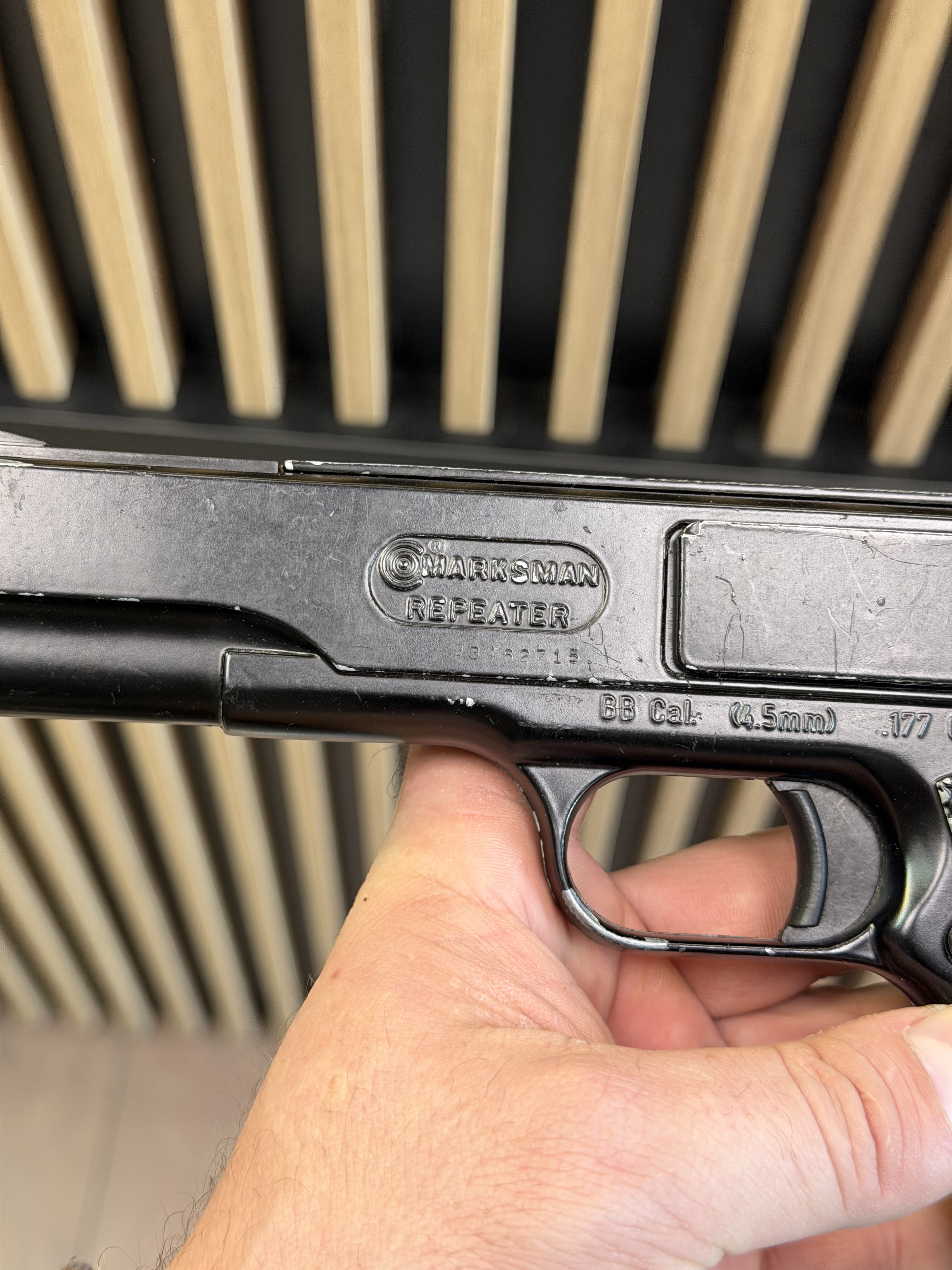 Пружинно-поршневой пневматический пистолет Marksman Repeater 1010C (Кольт 1911) cal. 4.5 mm (Б\У)