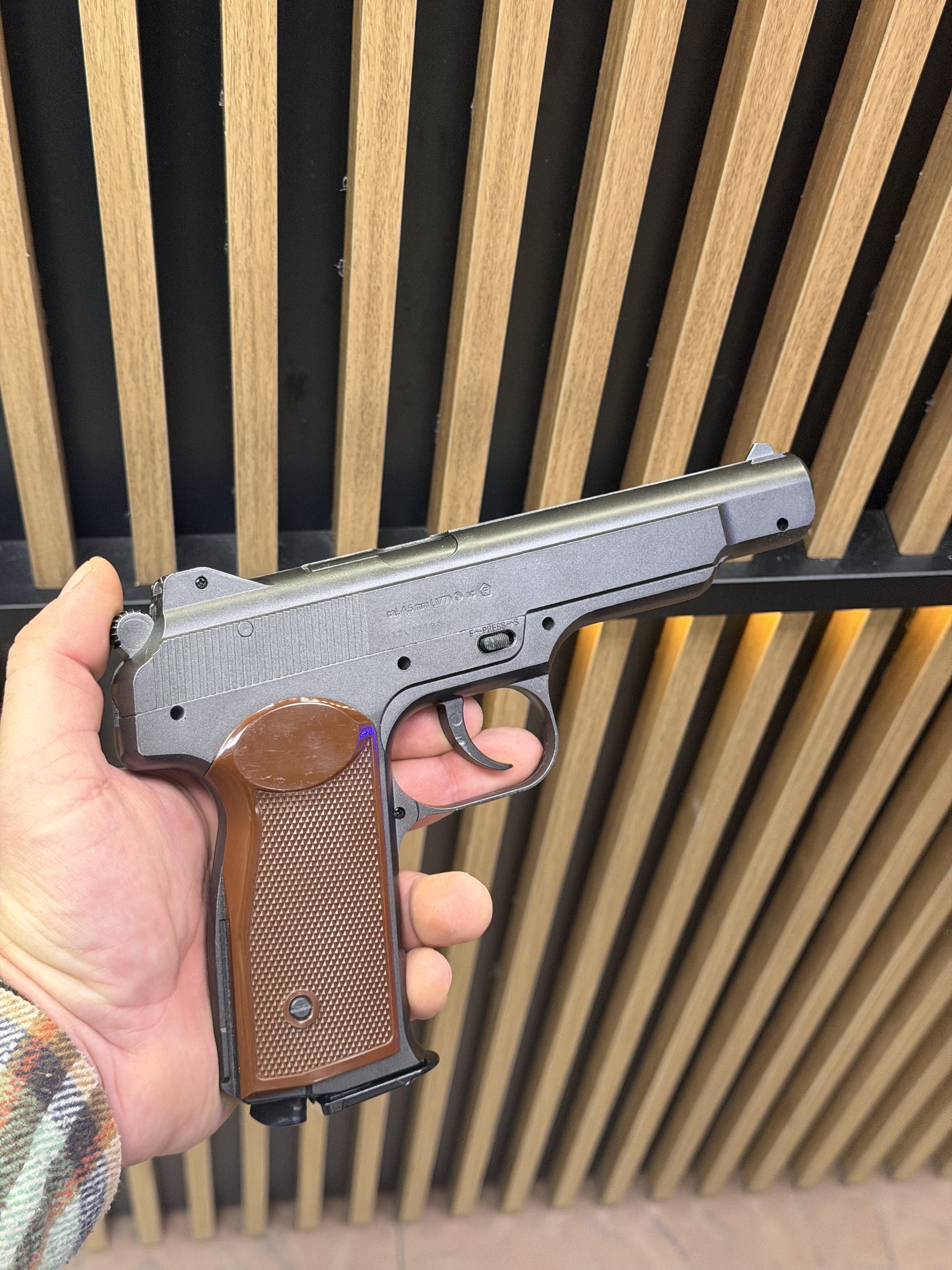 Пневматический пистолет Legends APS cal. 4.5 mm Китай (Новый)