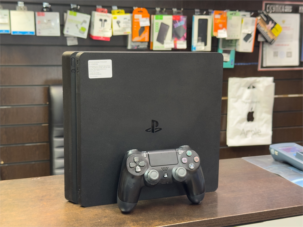 Игровая приставка Sony PlayStation 4 Slim 500 ГБ HDD, без игр, без дополнительных аксессуаров, чёрный (Б/У)