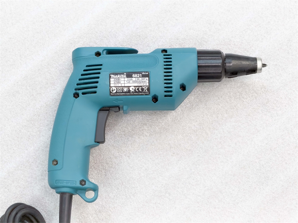 Шуруповерт Makita 6821 (Б/У)