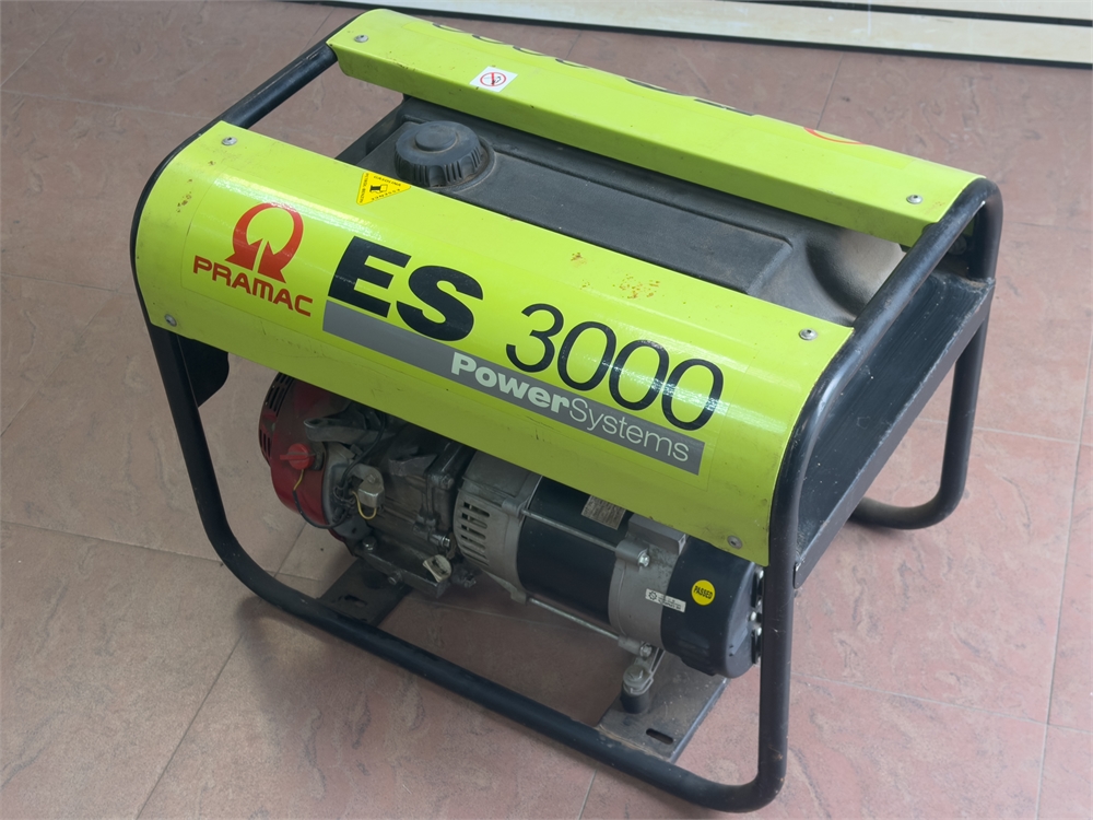 Бензиновый генератор Pramac ES3000 (Б/У)