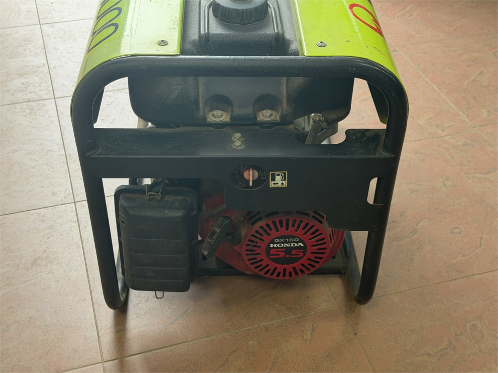 Бензиновый генератор Pramac ES3000 (Б/У)
