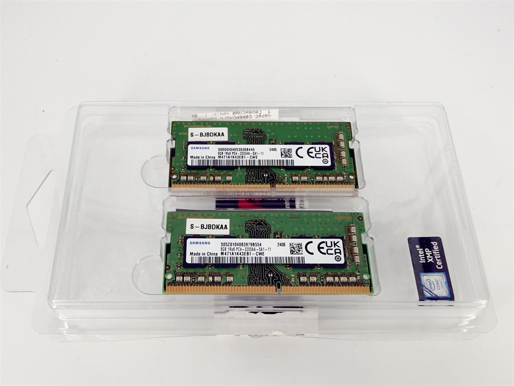 Оперативная память DDR4 8x2 Gb 3200 Mhz Samsung M471A1K43EB1-CWE PC4-3200AA (Б/У)
