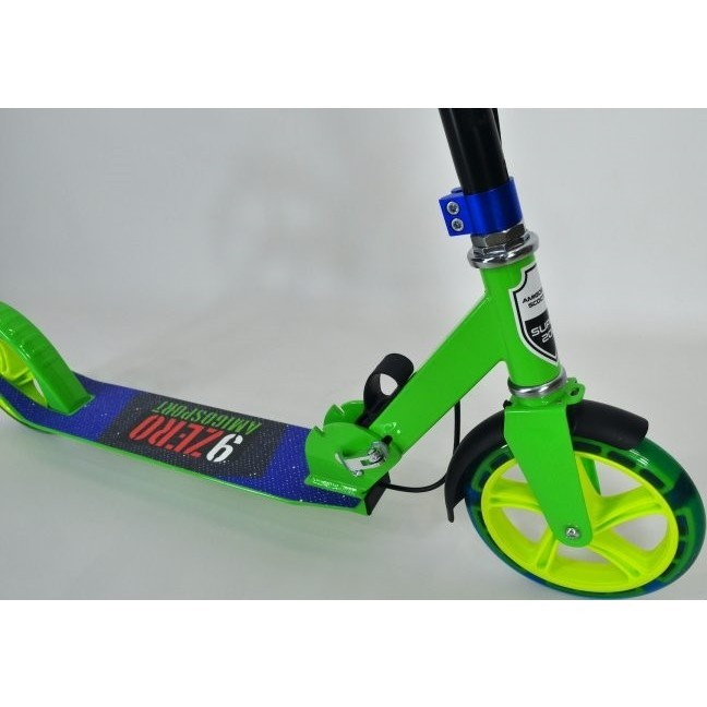 Самокат Amigosport 9 Zero, светящиеся колёса, зелёный (Новый)