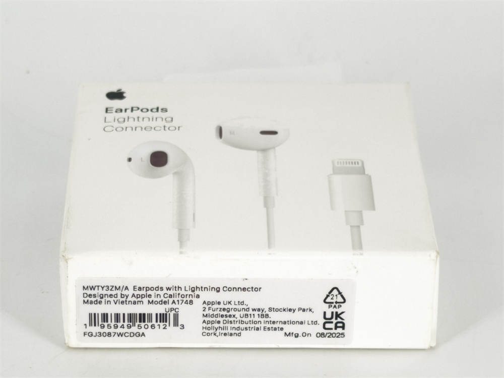 Проводные наушники Apple Earpods с разъемом Lightning A1748 белый (Новые)